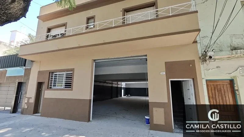Depósito en alquiler de 280m2 ubicado en Parque Avellaneda - Imagen 1