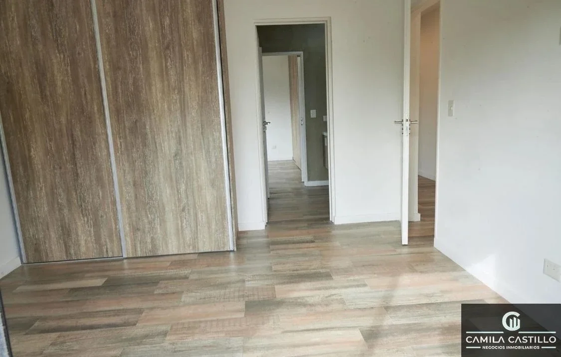 Casa en venta de 3 dormitorios c/ cochera en San Sebastián - Imagen 5