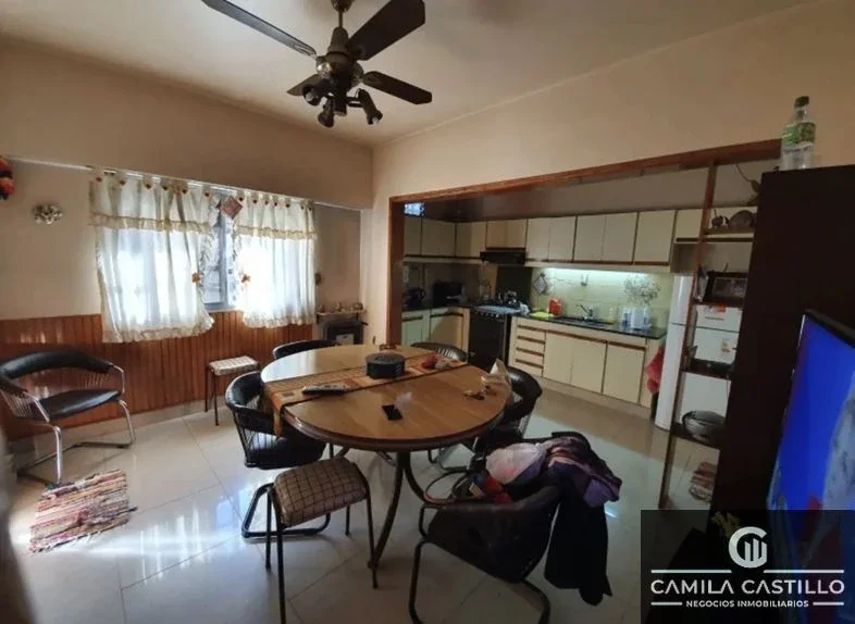 Casa en venta c/ cochera en Caseros - Imagen 2