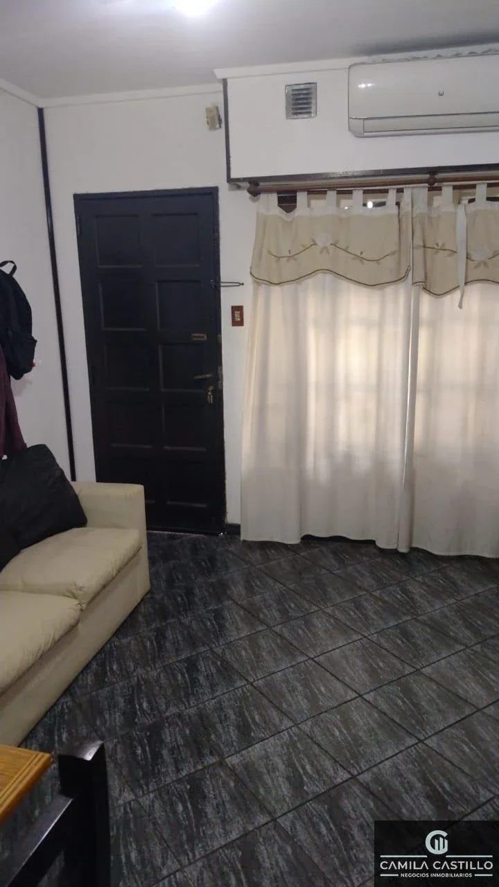 Casa en venta de 2 dormitorios c/ cochera en San Justo - Imagen 2