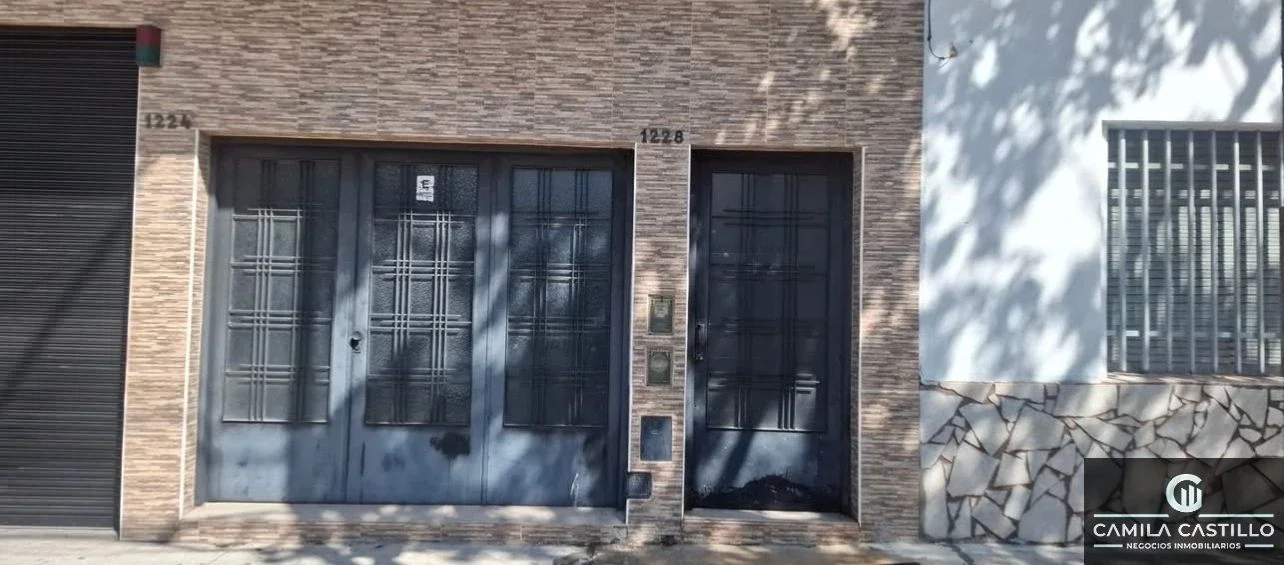 PH a remodelar c/ cochera en Floresta - Imagen 1