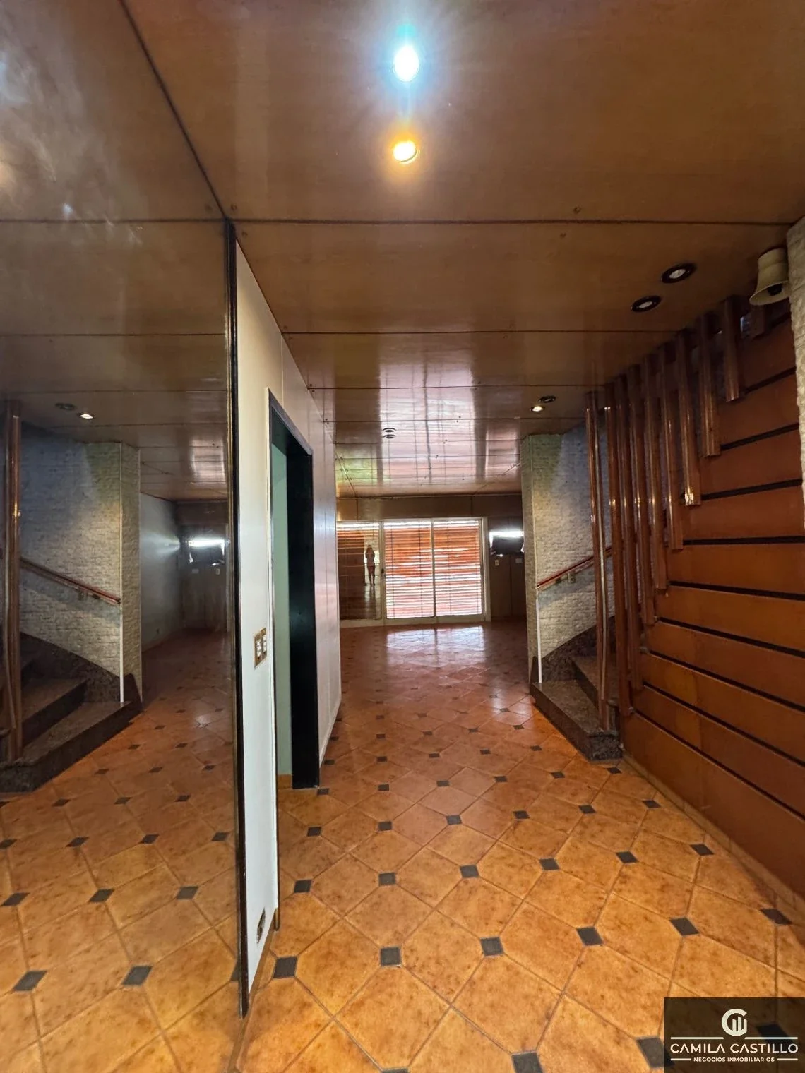 CASA + DEPOSITO EN VENTA A 1 CUADRA DE GENERAL PAZ Y BARRIO NAON - Imagen 5