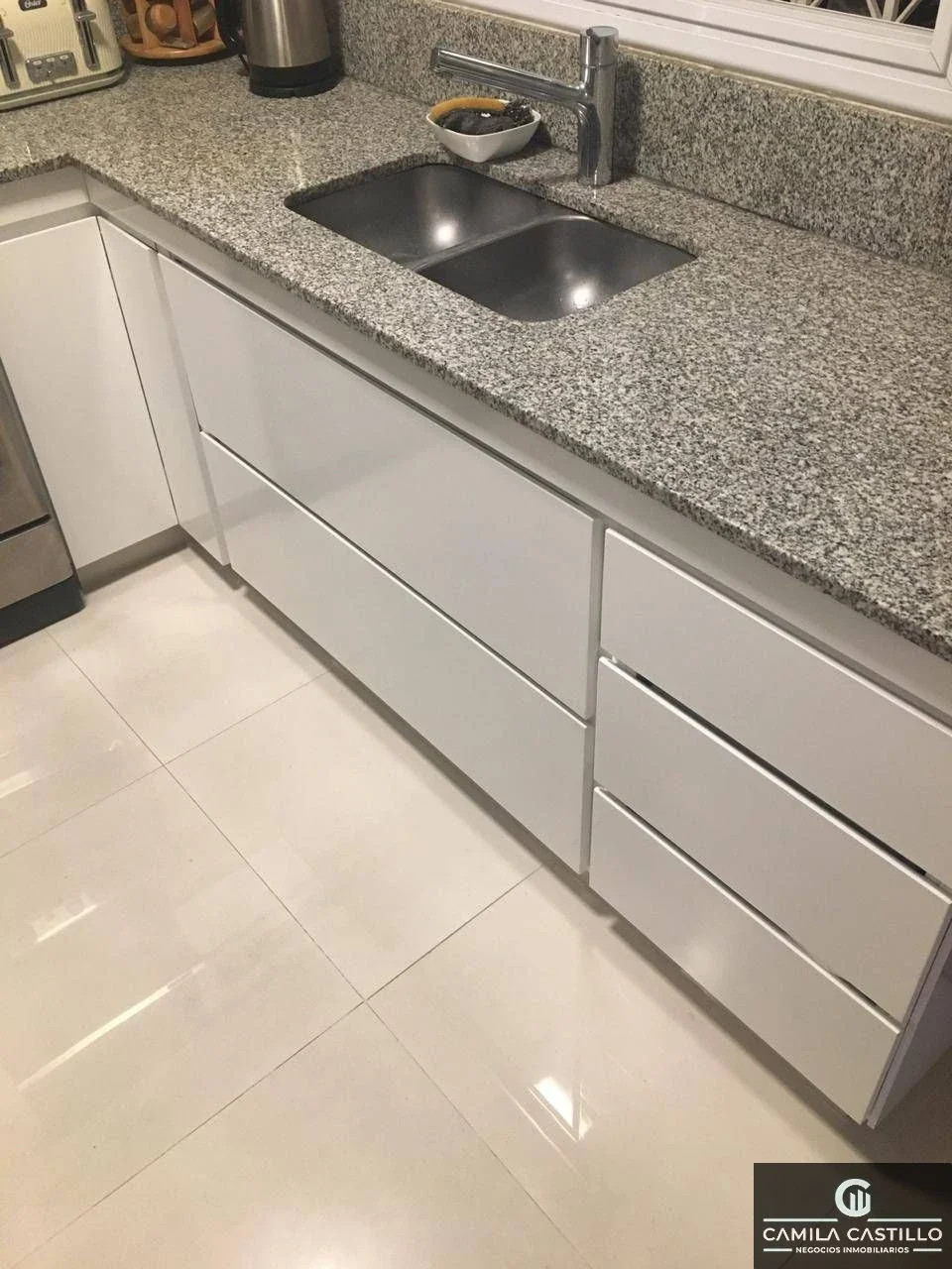 Dúplex en venta de 3 dormitorios c/ cochera en Villa Luro - Imagen 4