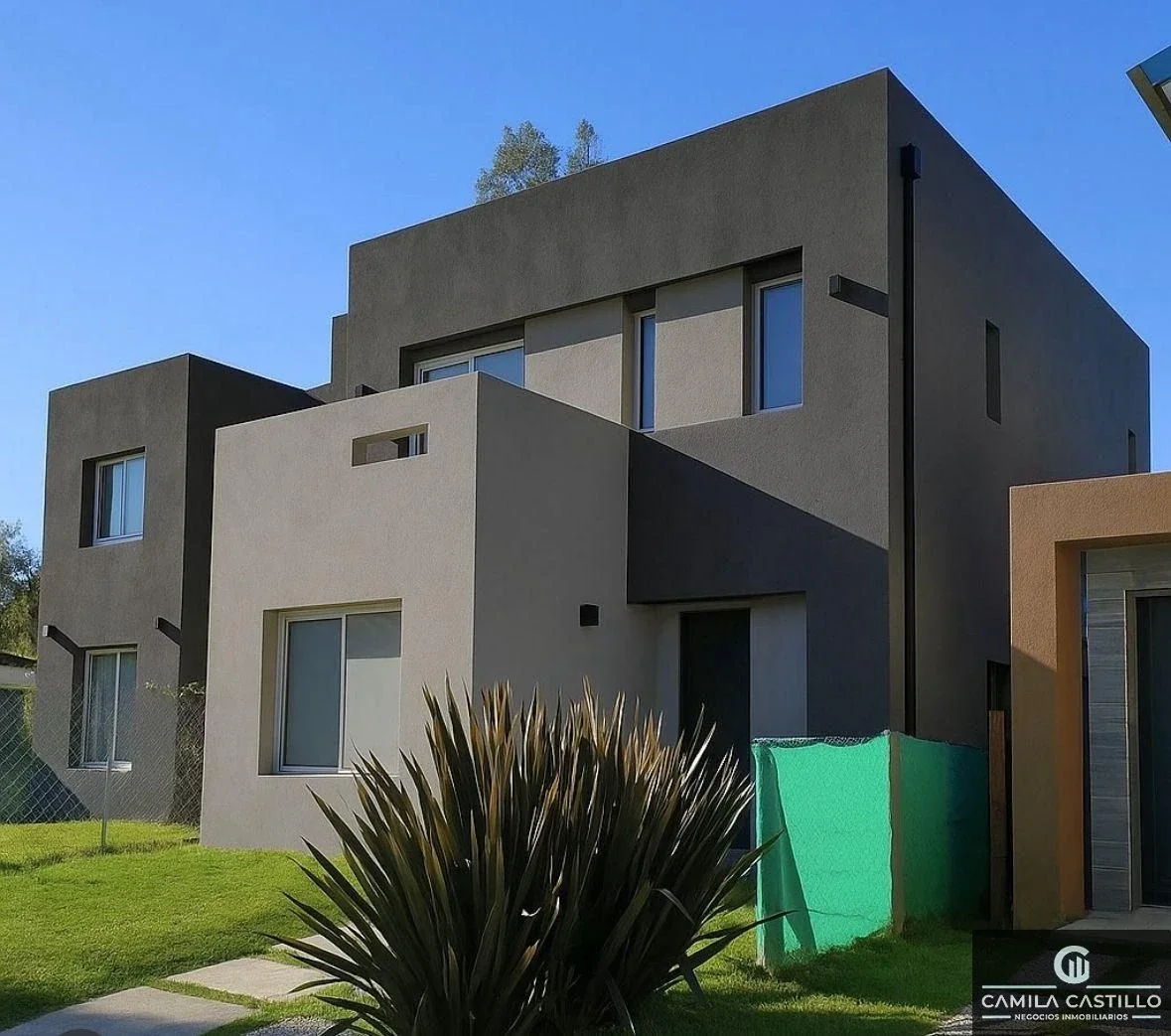 ALQUILER - CASA BARRIO CERRADO 5 AMBIENTES C/PISCINA - DISPONIBLE EN ENERO - Imagen 1
