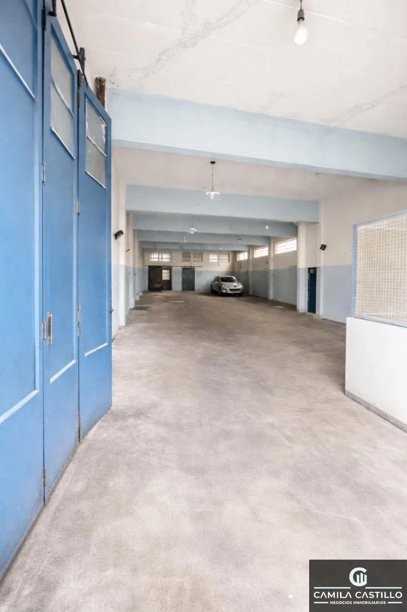 Galpón en alquiler de 215m2 ubicado en Villa Devoto - Imagen 1