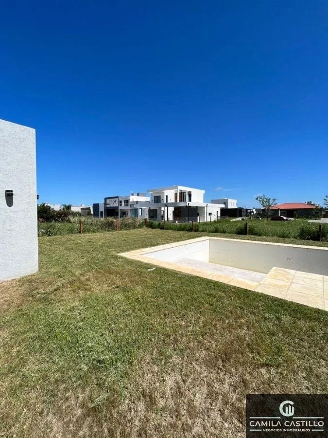 Casa en venta de 3 dormitorios c/ cochera en Canning - Imagen 5
