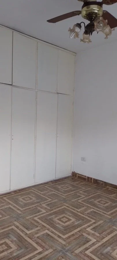 CASA 3 AMB - CON PISCINA Y COCHERA P/3 AUTOS - RAMOS MEJIA - Imagen 4