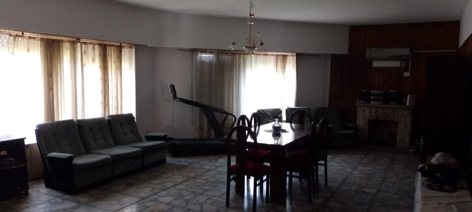 CASA 3 AMB - CON PISCINA Y COCHERA P/3 AUTOS - RAMOS MEJIA - Imagen 2