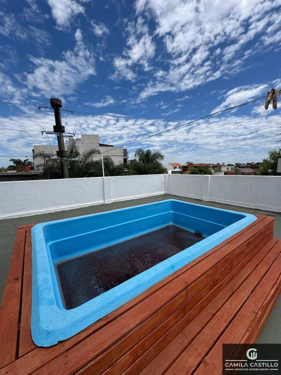 VENTA - CASA EN 1° PISO 4 AMBIENTES CON BALCON Y TERRAZA CON PILETA - Imagen 1
