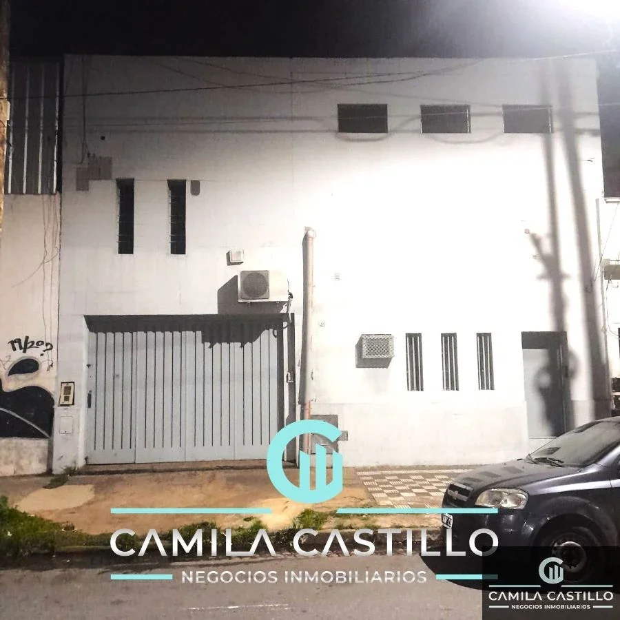 Galpón en venta de 450m2 ubicado en Lanús Oeste - Se escuchan propuestas - Imagen 1