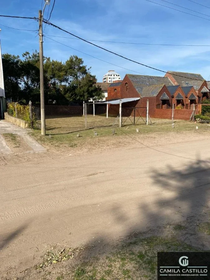 Lote Villa Gesell excelente ubicación ideal constructora - Imagen 2