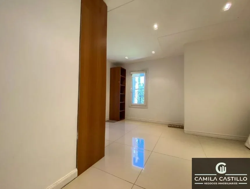 Casa en alquiler de 5 dormitorios c/ cochera en Manuel Alberti - Imagen 4