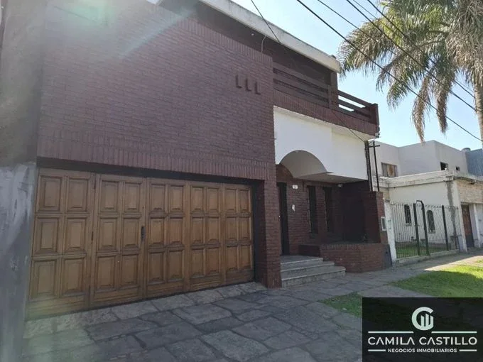 Casa en venta de 4 dormitorios c/ cochera en Ituzaingó Norte - Imagen 1