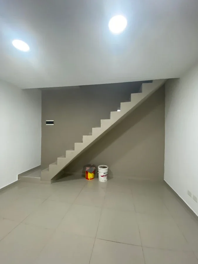 EXCELENTE PH 4 AMBIENTES CON PATIO Y TERRAZA! - Imagen 4
