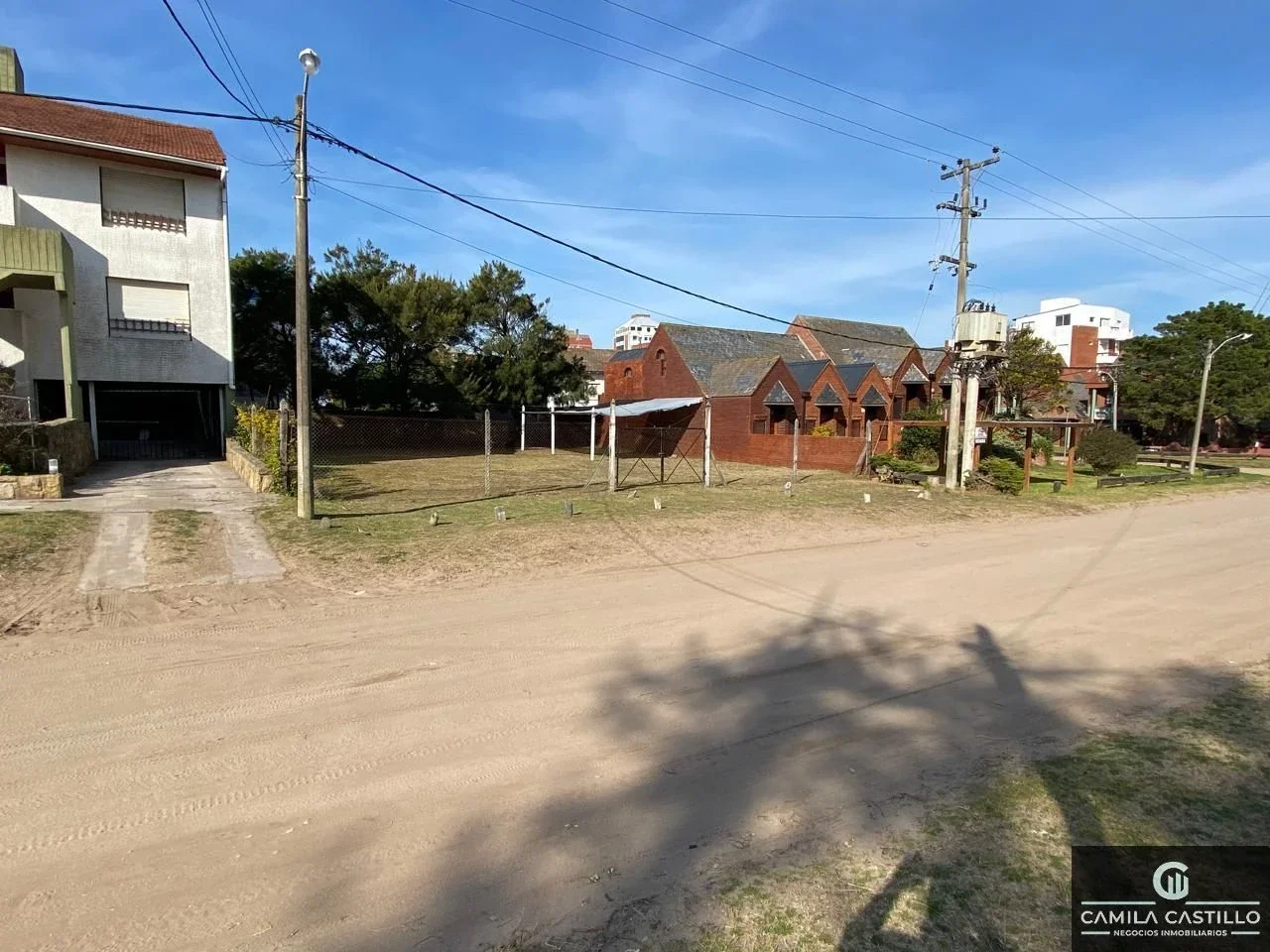 Lote Villa Gesell excelente ubicación ideal constructora - Imagen 4