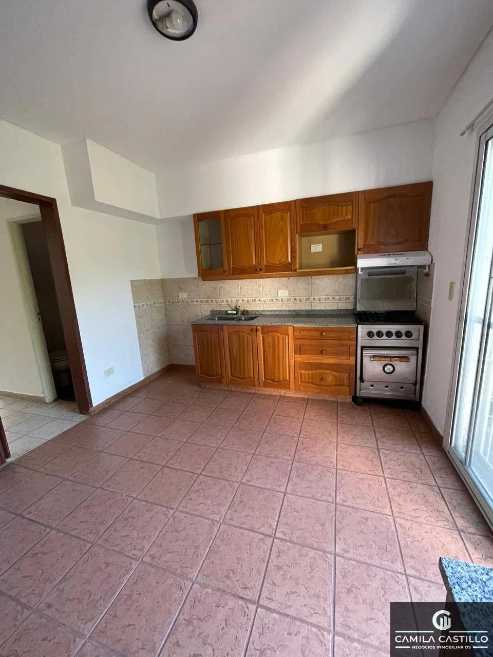 Casa en venta de 3 dormitorios c/ cochera en María del Parque - Imagen 4