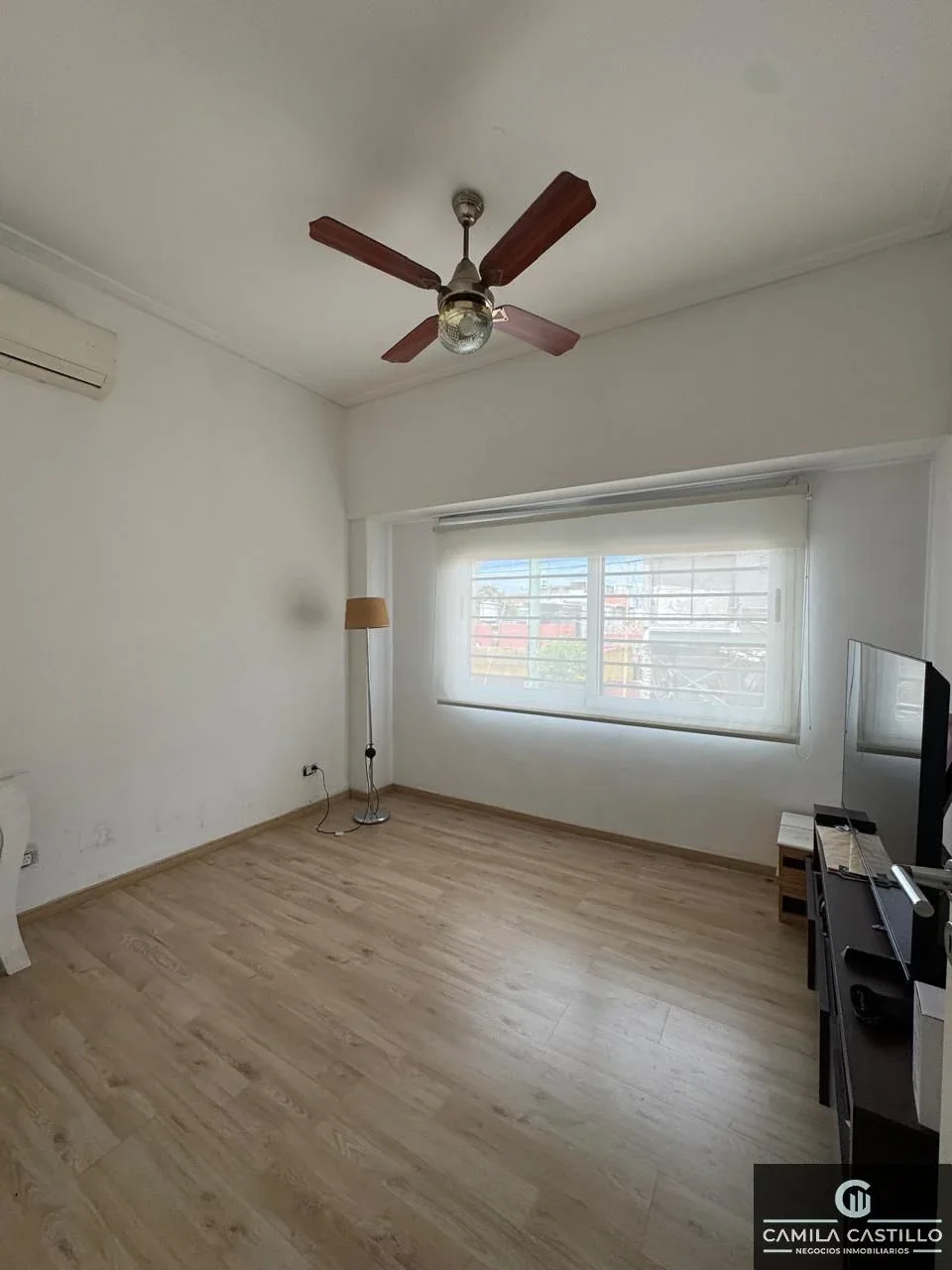 VENTA - CASA EN 1° PISO 4 AMBIENTES CON BALCON Y TERRAZA CON PILETA - Imagen 5