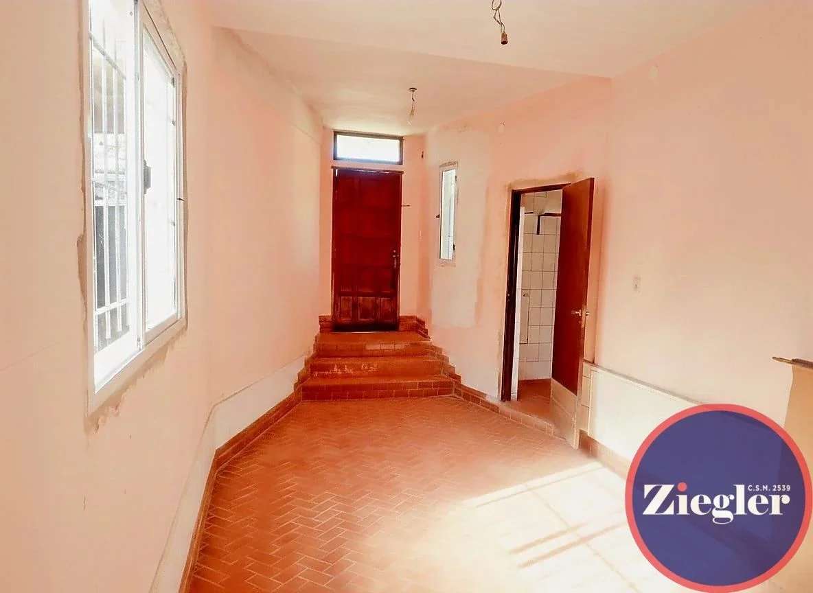 Casa en venta c/ cochera en Grand Bourg - Imagen 4