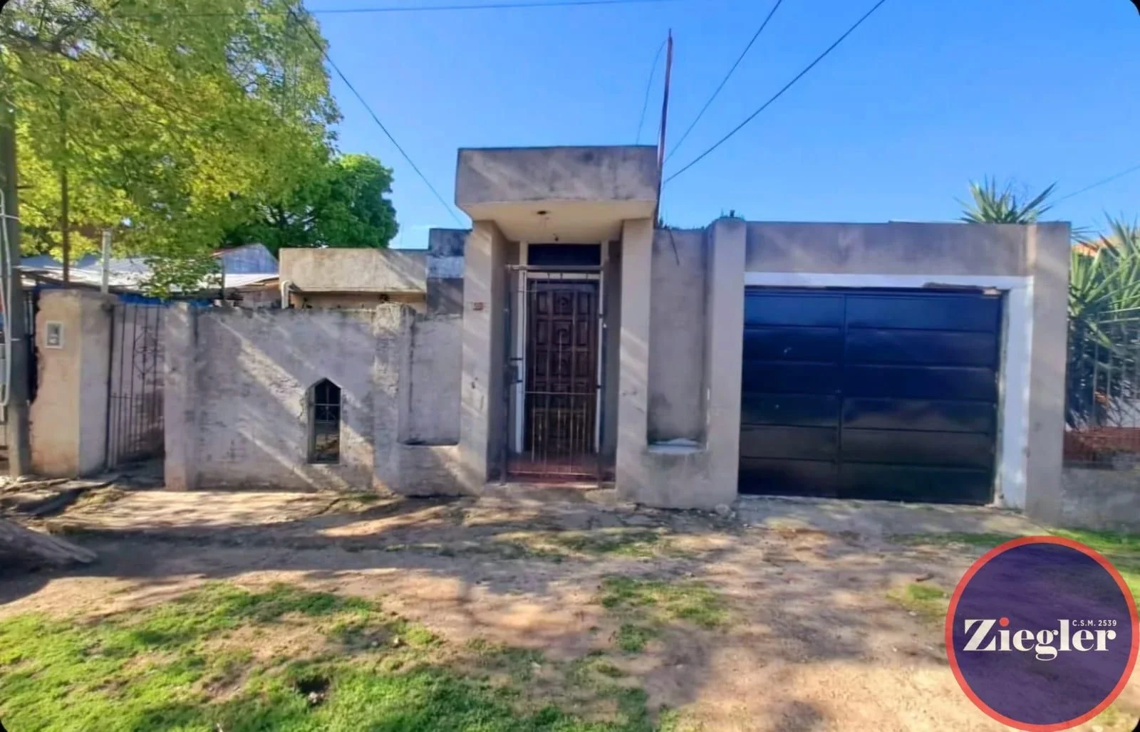 Casa en venta c/ cochera en Grand Bourg - Imagen 1