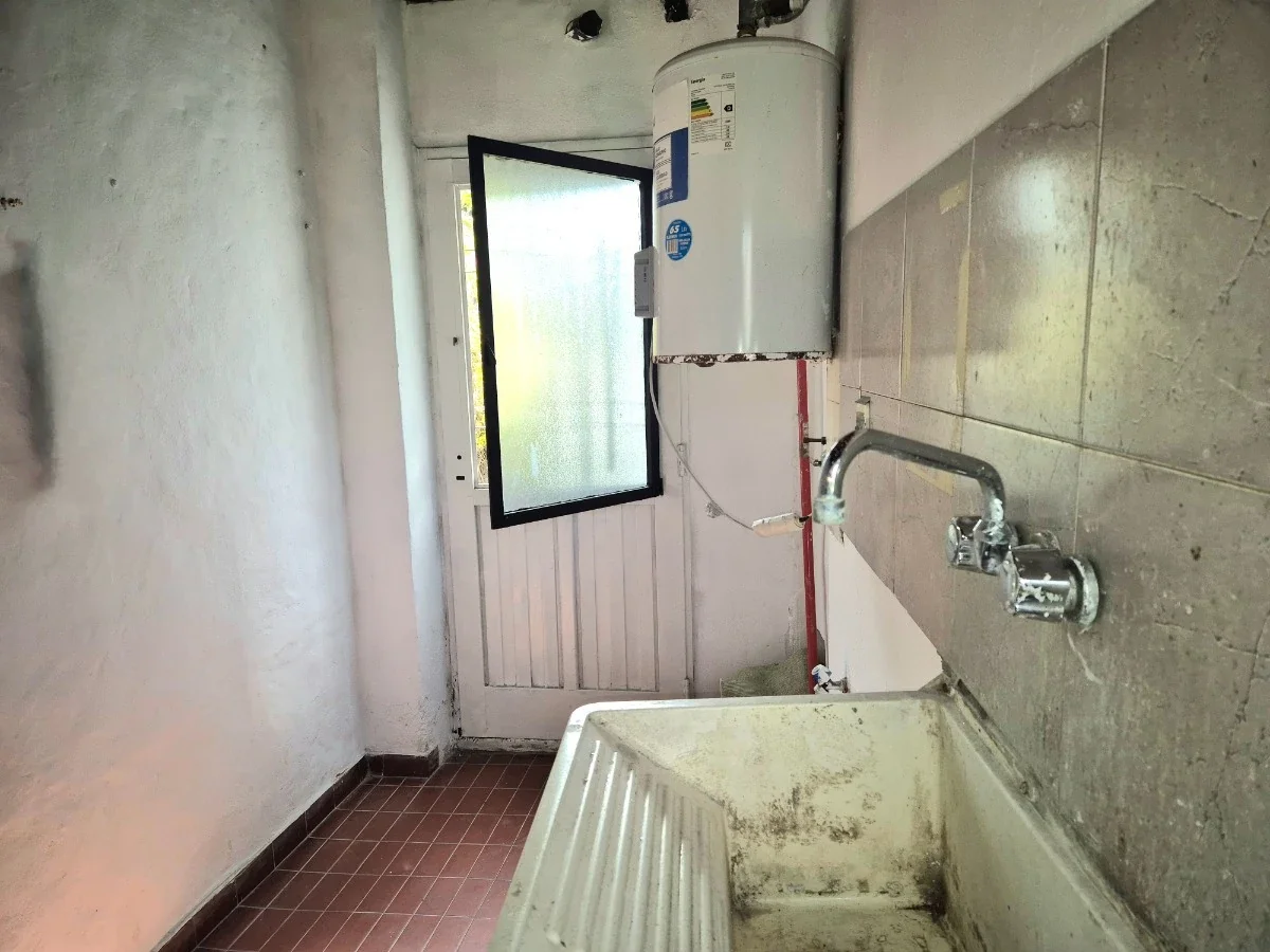 Venta Casa En Dos Plantas ( Centro De San Miguel) - Imagen 4