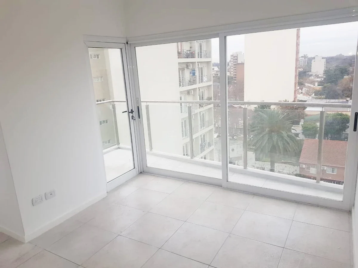 Venta Semipiso En San Miguel Con Cochera  ( Apto Credito) - Imagen 5