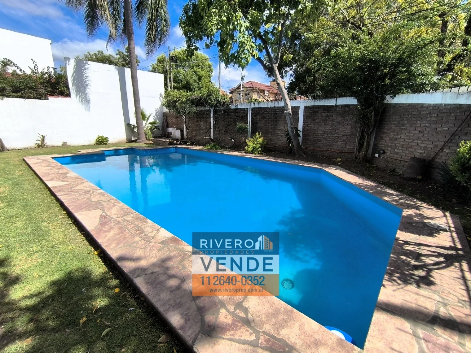 VENTA Chalet Compacto Monte Grande Centro - Imagen 3