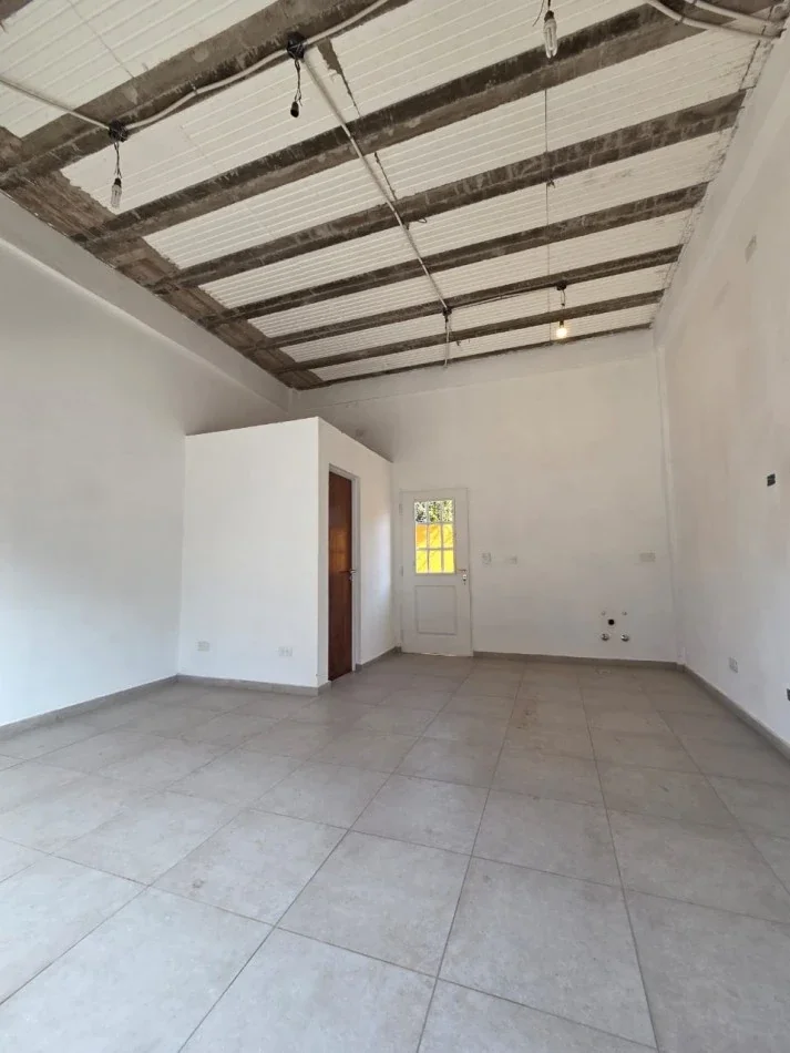Local comercial en alquiler ubicado en San Miguel - Imagen 2