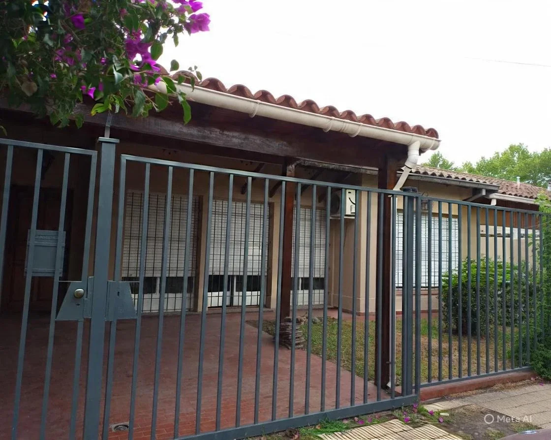 Casa en venta c/ cochera en Don Torcuato Este - Imagen 2