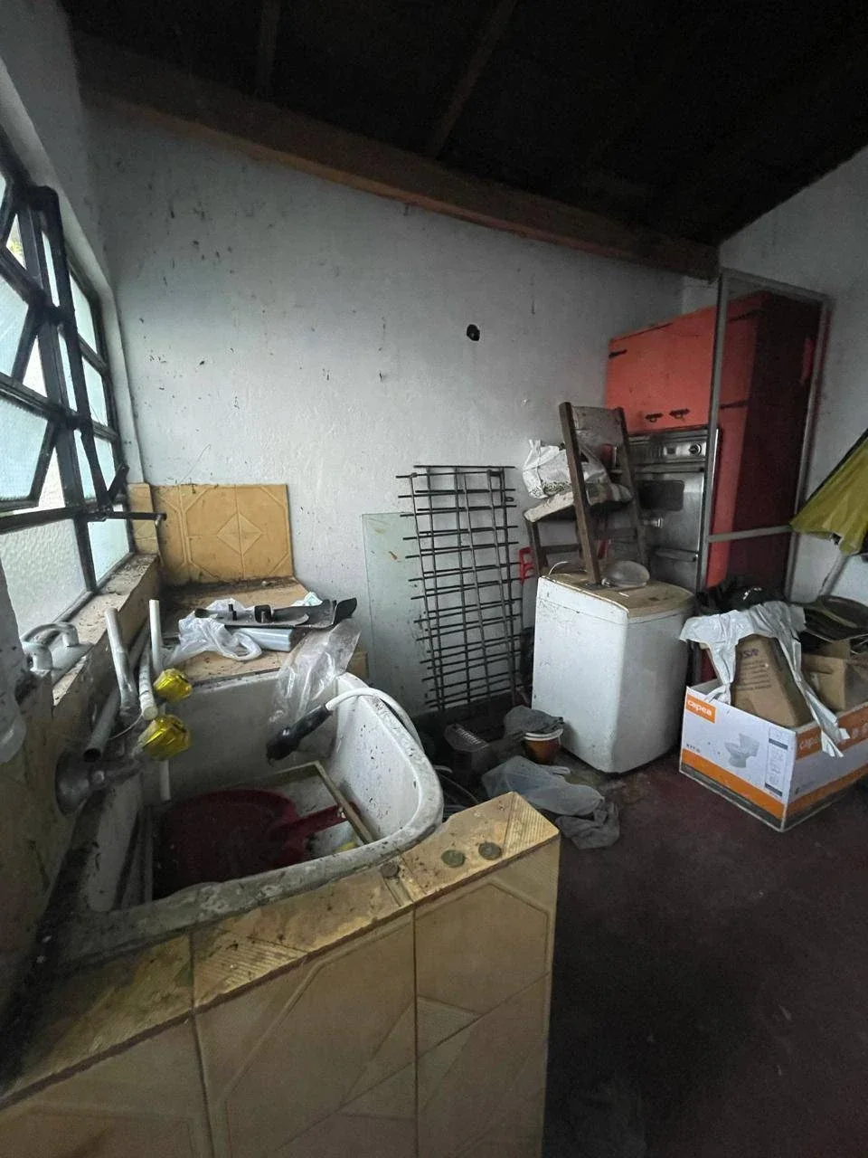 Casa en venta c/ cochera en Ingeniero Adolfo Sourdeaux - Imagen 5