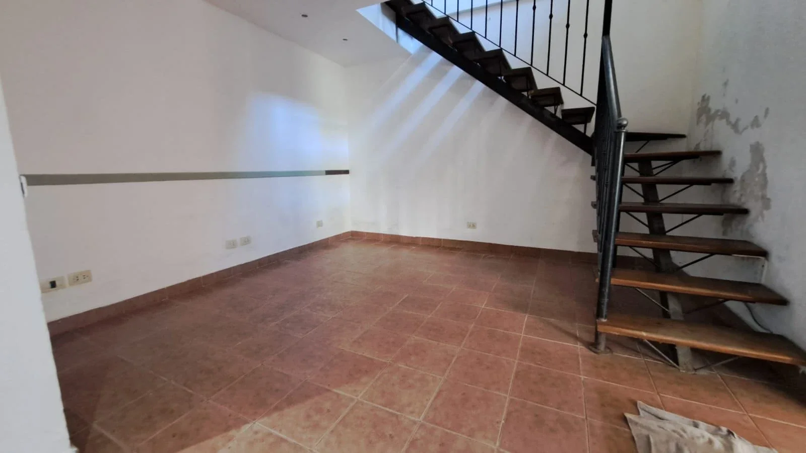 Casa en venta c/ cochera en Muñiz - Imagen 2