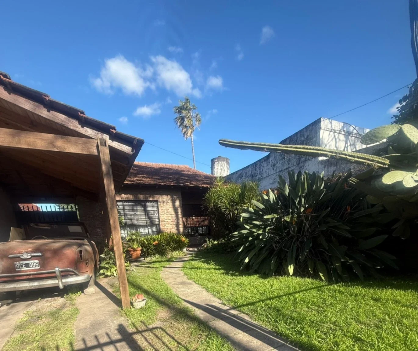 Casa en venta c/ cochera en Muñiz - Imagen 2