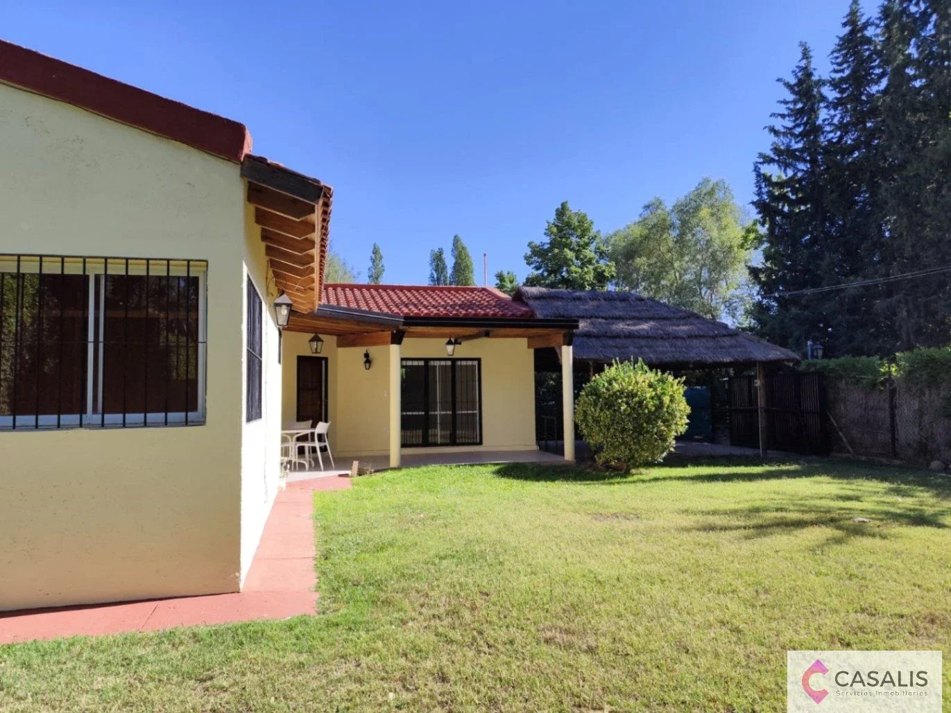Casa en venta c/ cochera en Chacras de Coria - Imagen 2