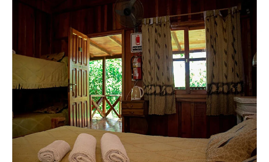 Cabañas En Venta En El Soberbio Con Piscina - Imagen 4