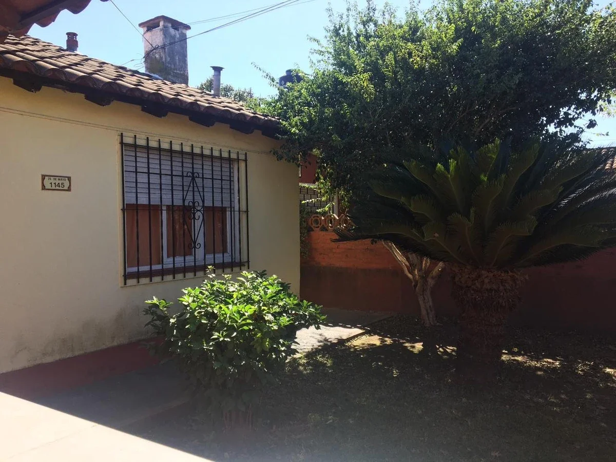 Venta Dos Casas De 4 Ambientes Sobre Lote De 370 M2 En Polvorines A 10 Cuadras De La Universidad - Imagen 2