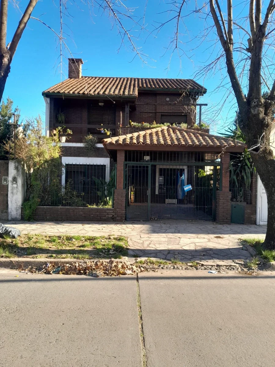 Venta Casa En Bella Vista Apto Credito - Imagen 1