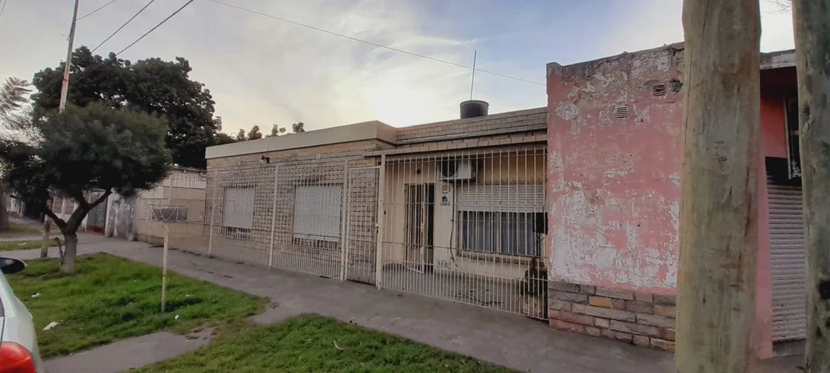 Venta Casa Mas Local En Jose C Paz - Imagen 3
