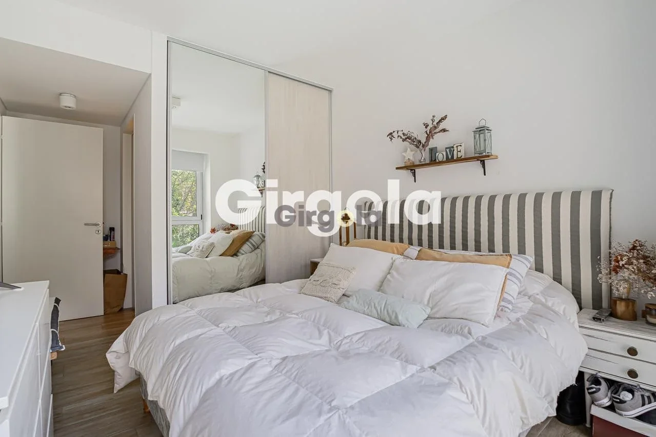 Venta Departamento de 2 ambientes en Las cañitas con cochera - Imagen 2