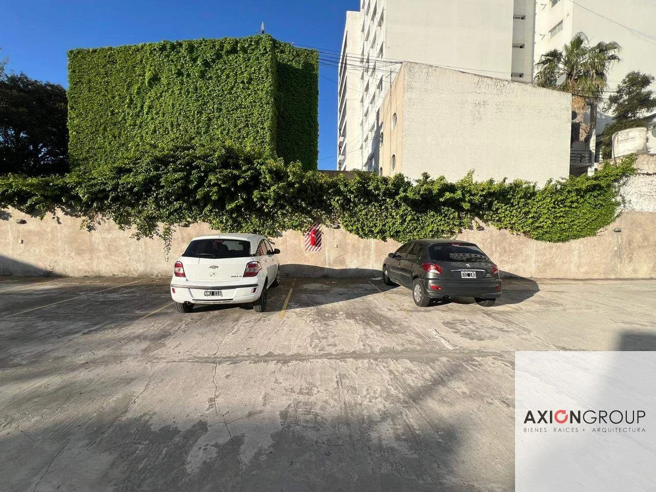 40 E/ 5 y 6-Cochera en alquiler - Imagen 4