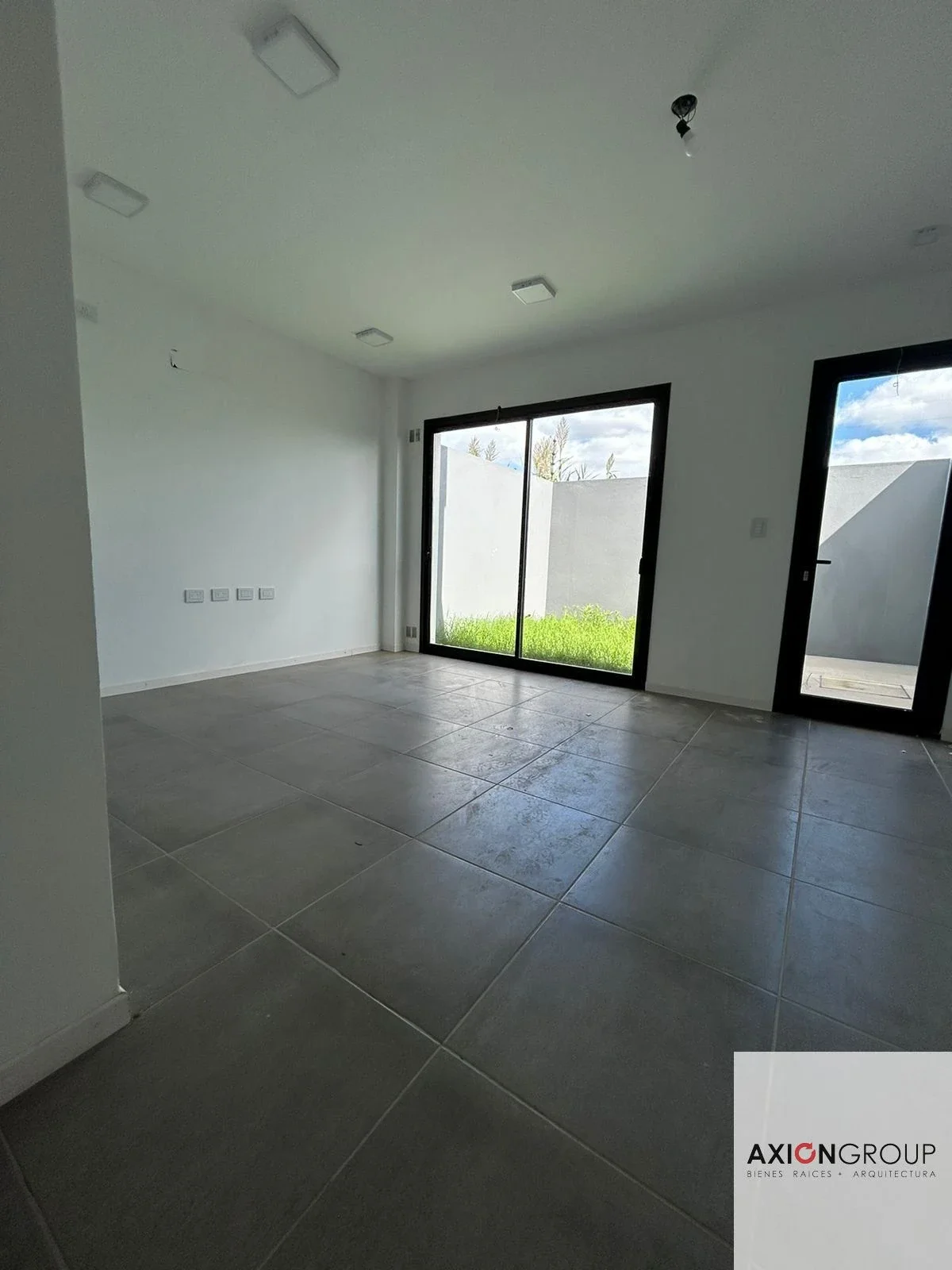Dúplex en Alquiler de 2 dormitorios c/ cochera en Los Hornos - Imagen 5