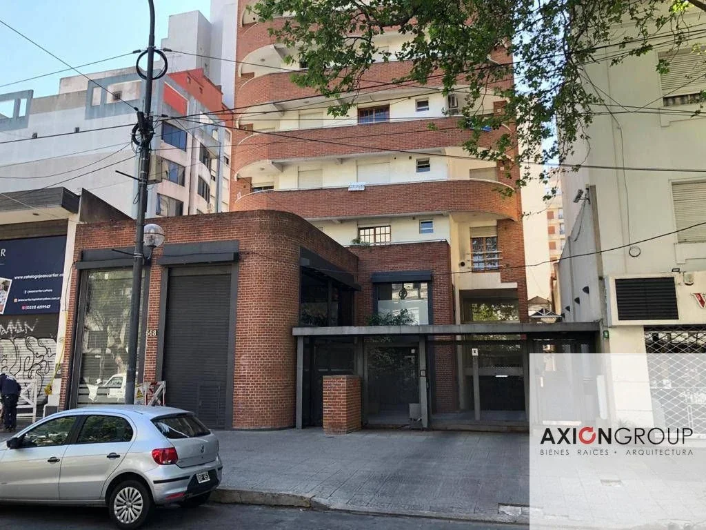 13 E/ 43 y Pza Paso-Cochera en venta - Imagen 1