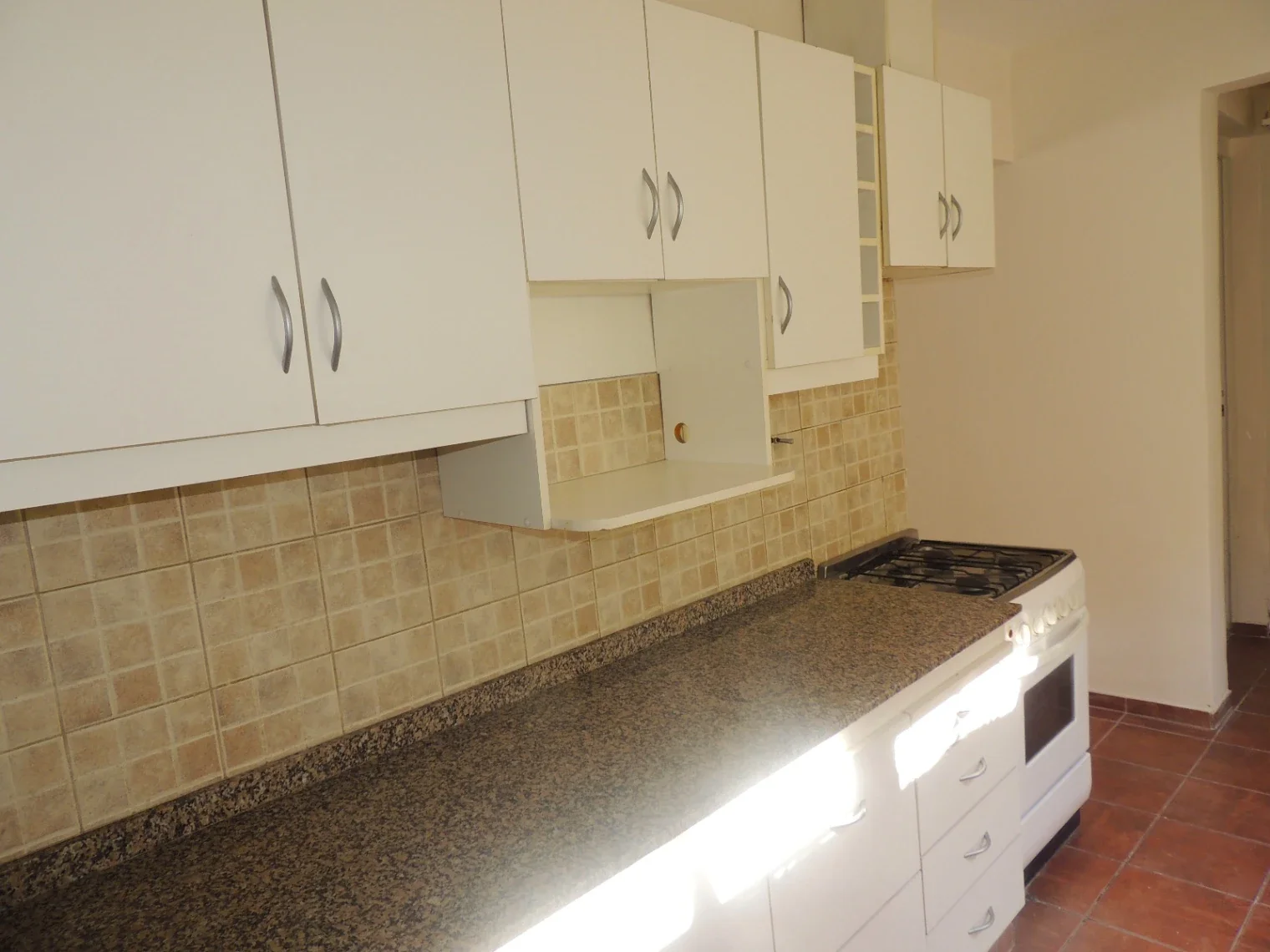 Casa en alquiler c/ cochera en Dorrego - Imagen 4