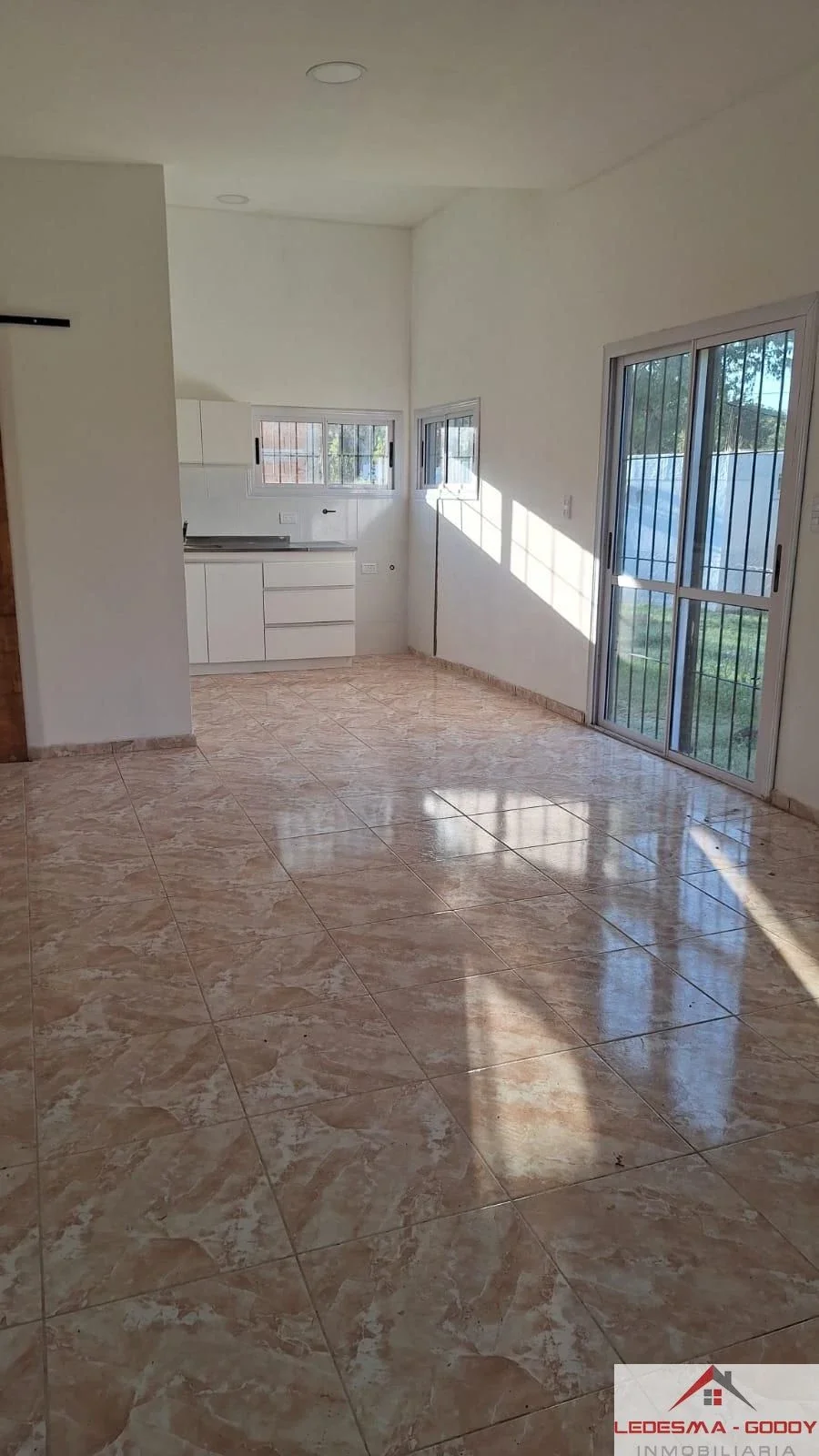 Casa en alquiler c/ cochera en Valle Hermoso - Imagen 5