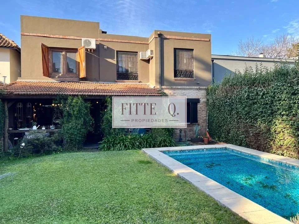 Casa en venta de 4 dormitorios jardin y pileta en Lomas de San Isidro - Imagen 1