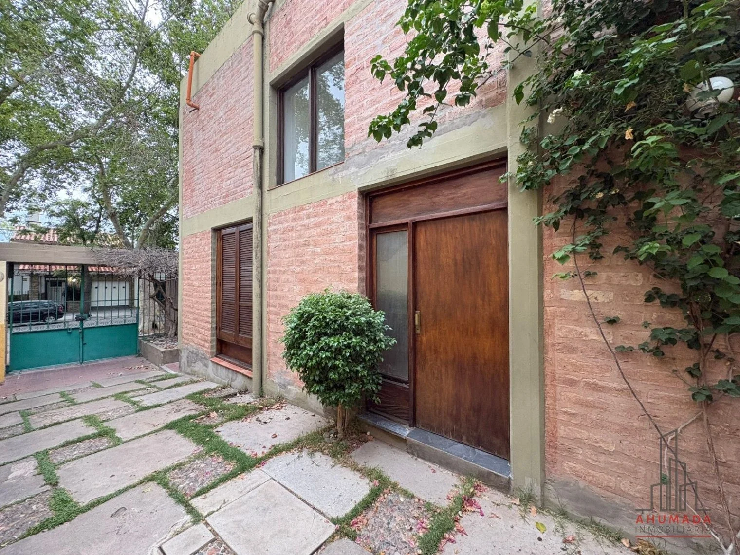 Casa en alquiler en la quinta sección - Imagen 1