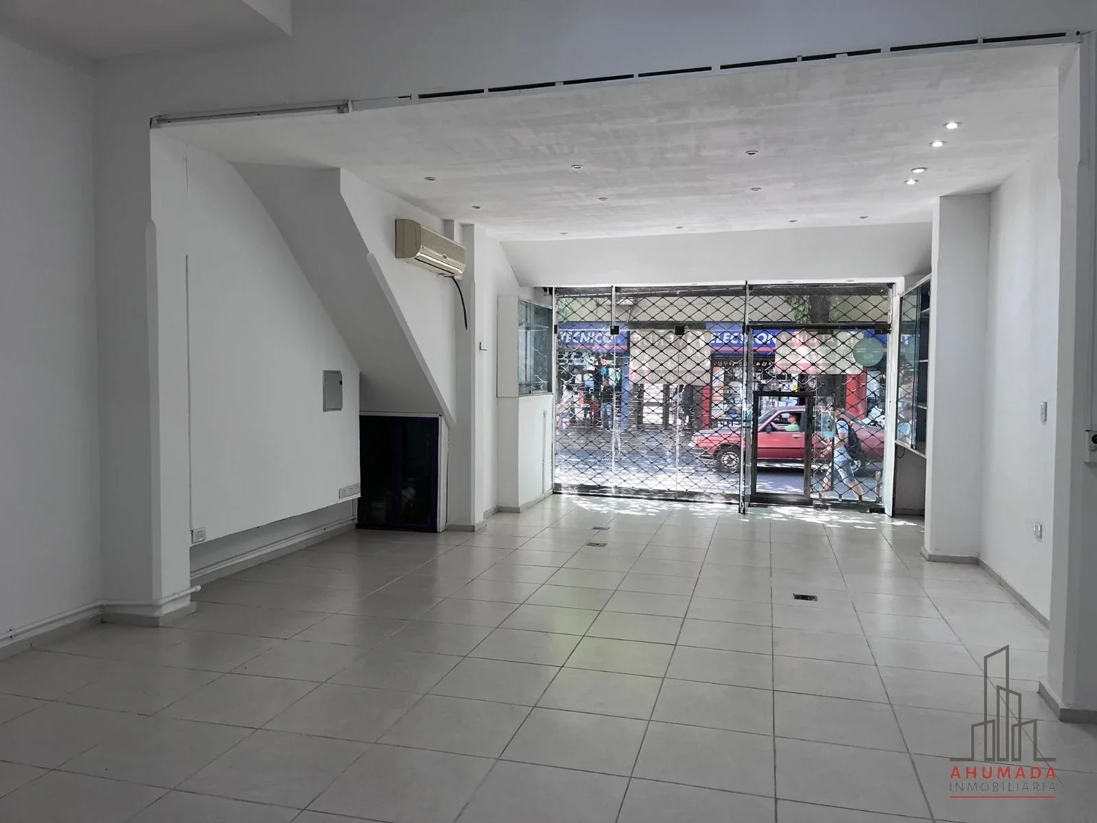 Local comercial en VENTA en el Centro de Mendoza - Imagen 1