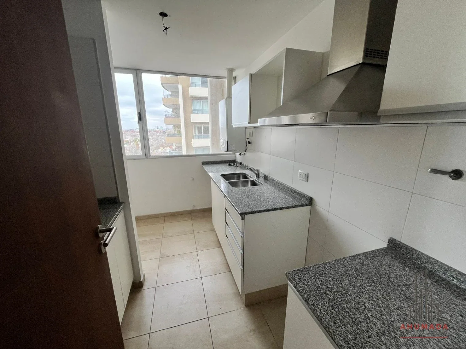 Departamento en Alquiler de 3 dormitorios en Torres Karakorum - Sexta sección - Imagen 5