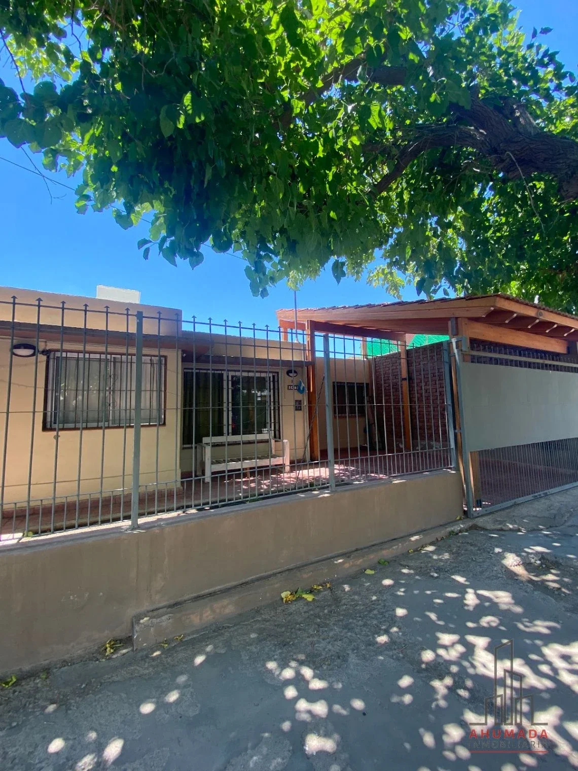 Casa en venta 3 dormitorios c/ cochera en Barrio Municipal - Las Heras - Imagen 1
