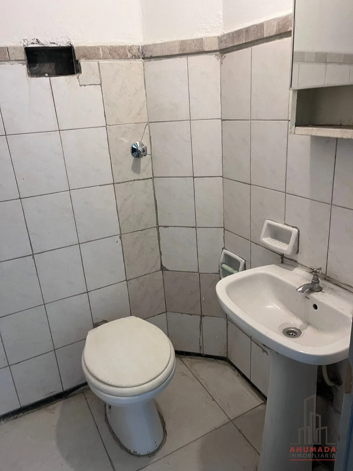 Local comercial en VENTA en el Centro de Mendoza - Imagen 2