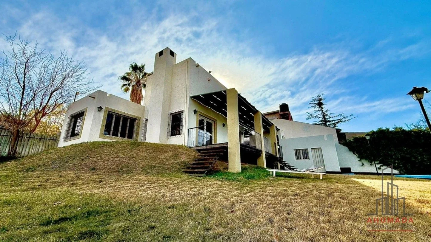 Casa en venta c/ cochera en Vistalba - Imagen 1