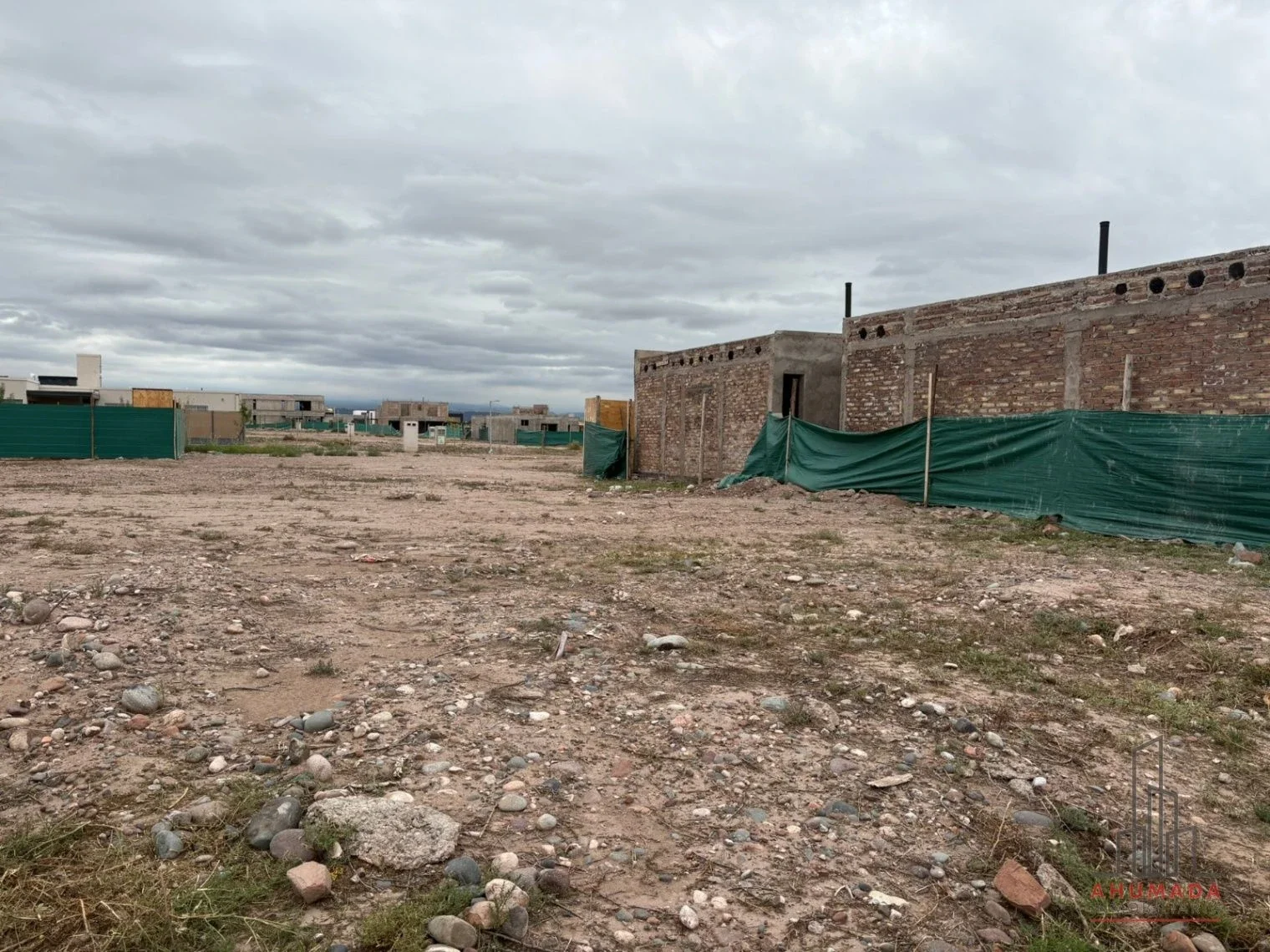 Terreno / Lote en venta de 300m2 ubicado en Luzuriaga - Imagen 2